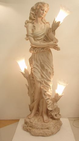 女神3灯ランプ★アイボリー色 | ステンドグラスランプの デコライト (Deco Light)